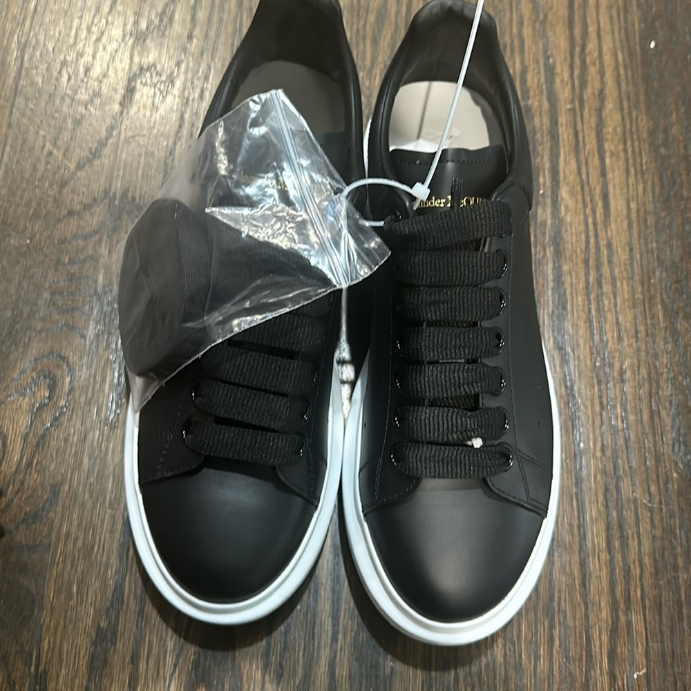Authentic Women Alexander Mc Queen